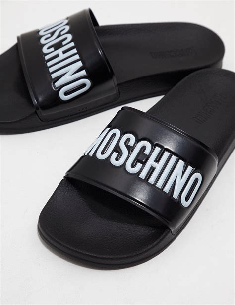 moschino sliders men.